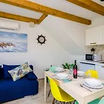 Appartement With Parking Space Korita, Mljet - 22342