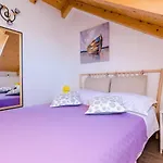 Апартаменты With Parking Space Korita, Mljet - 22342 *